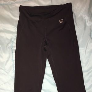Black capri leggings